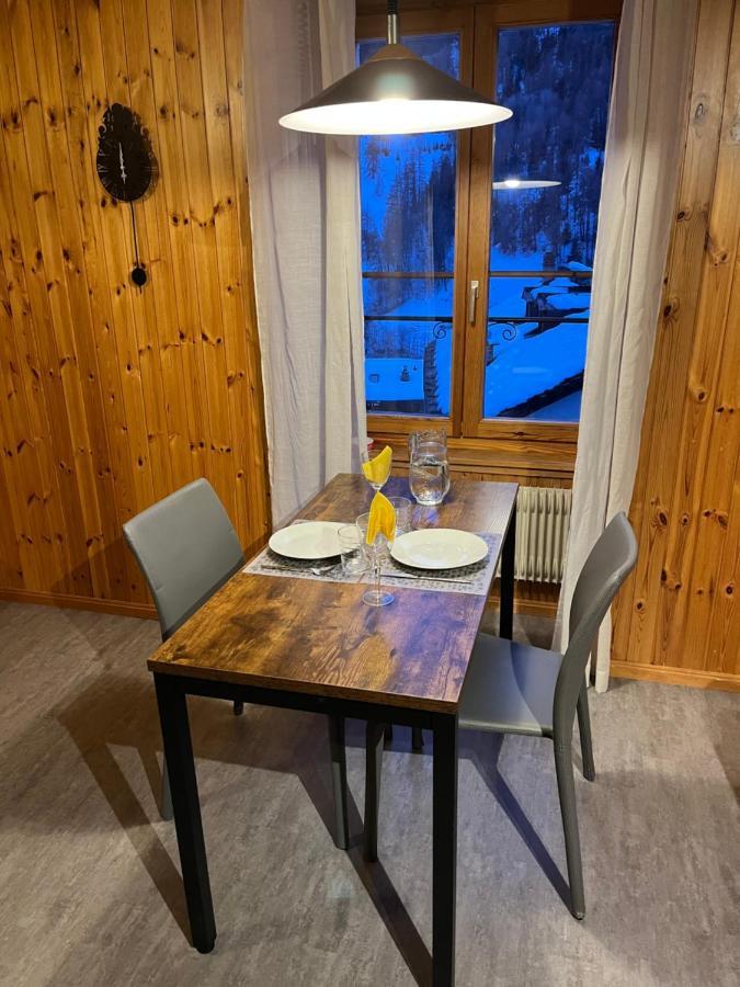 Au Village D'Evolene, Tres Joli Studio Calme Et Ensoleille Екстериор снимка